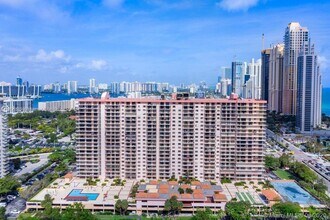 Building Photo - 210 174th St