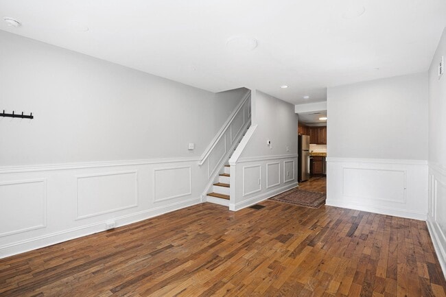Building Photo - 1609 W Stiles St