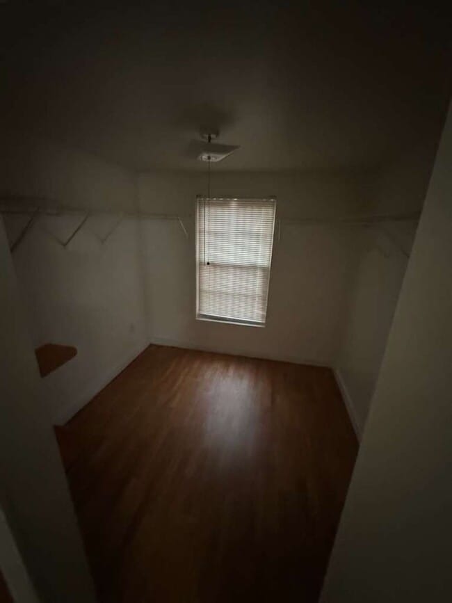 Building Photo - 510 W Bilbo Ave