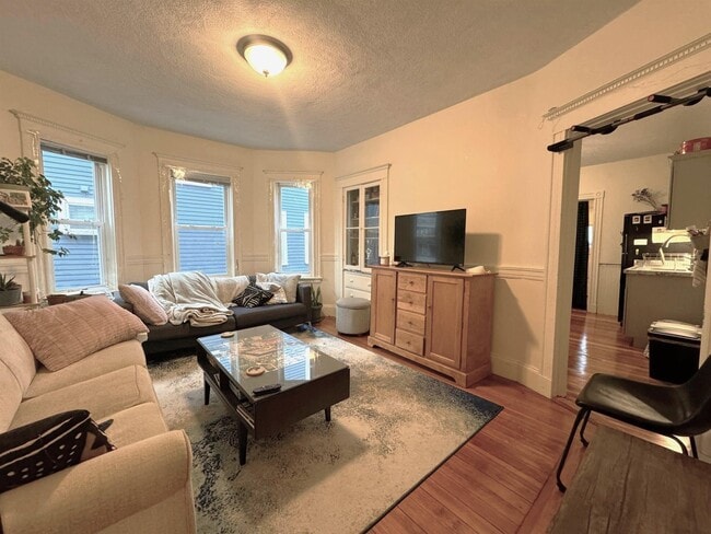 Building Photo - 28 Lexington Ave