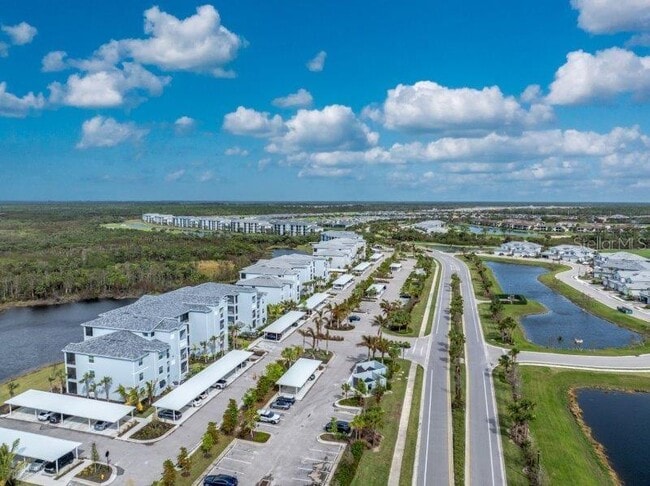 Building Photo - 14151 Heritage Landing Blvd