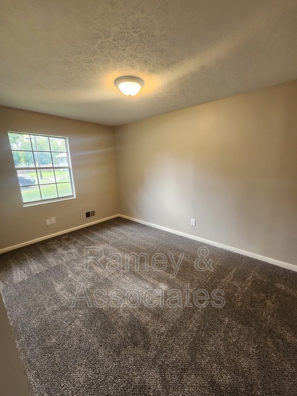 Building Photo - 10210 Nola Dr