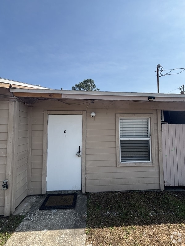 Building Photo - 1624 Coral Way
