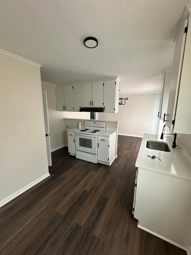 Building Photo - 2540 Keen Rd