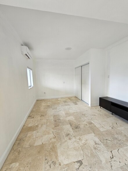 Open Space has Closet - 17451 NW 52nd Pl