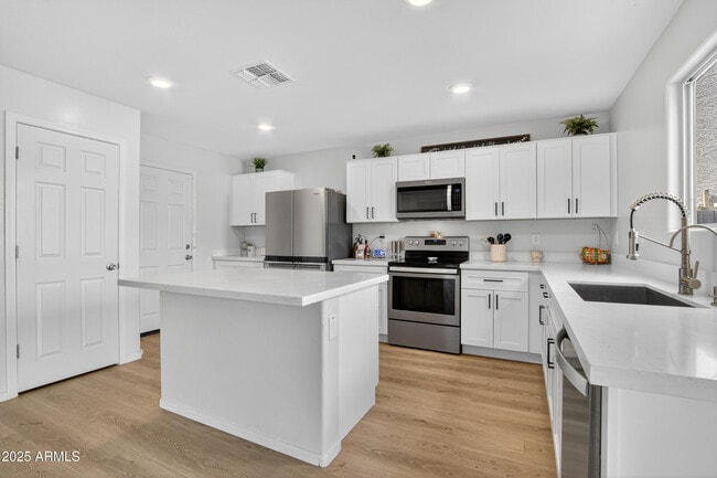 Building Photo - 12526 W Palmaire Ave