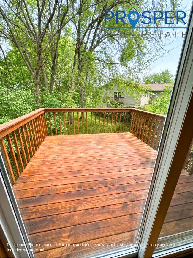 Building Photo - 2023 Mittelstadt Ln