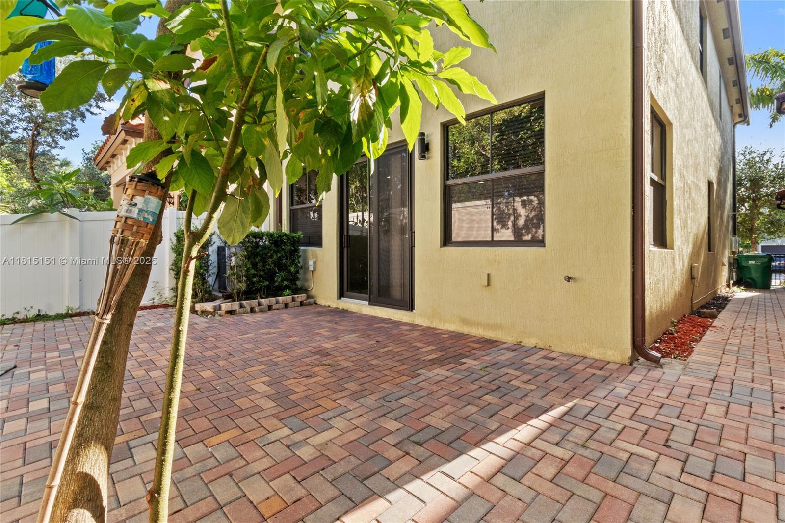 Building Photo - 5808 NW 46th Ln