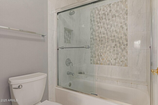 Building Photo - 5335 E Shea Blvd