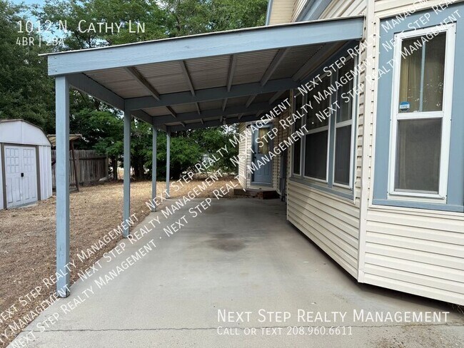 Building Photo - 1012 N Cathy Ln