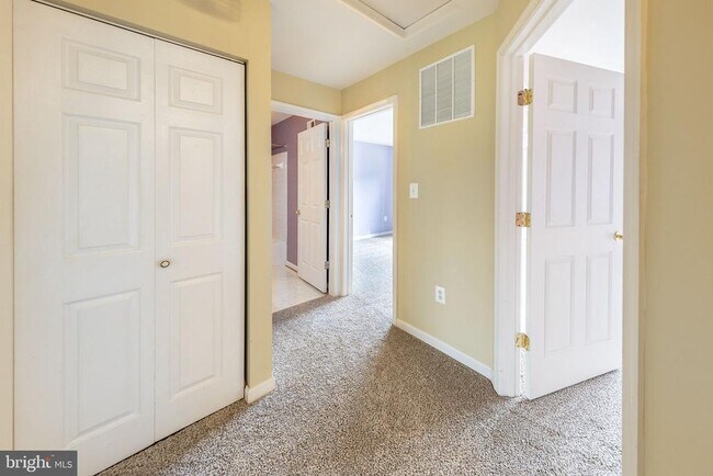 Building Photo - 1605 Potomac Greens Dr