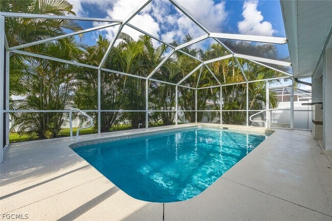 Building Photo - 1724 SW 31st Ln