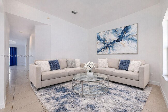 Building Photo - 2014 NE 38th Rd