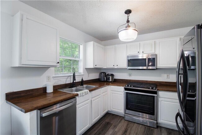 Building Photo - 3644 Gray Birch Dr