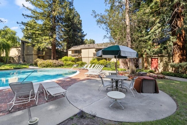 Building Photo - 505 Cypress Point Dr