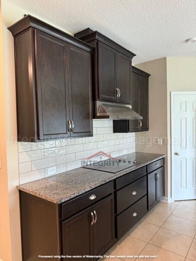 Building Photo - Beautiful 4 bed/ 2 bath in Eagle Landing