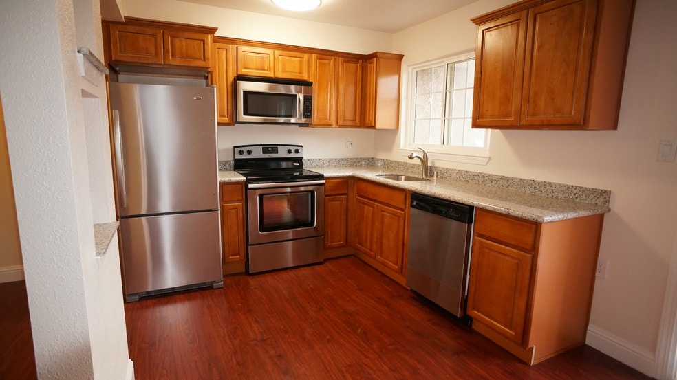 Primary Photo - Sun Valley Apartment Homes