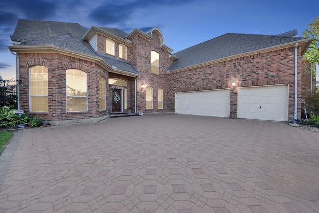 Building Photo - 17859 Camp Cove Dr