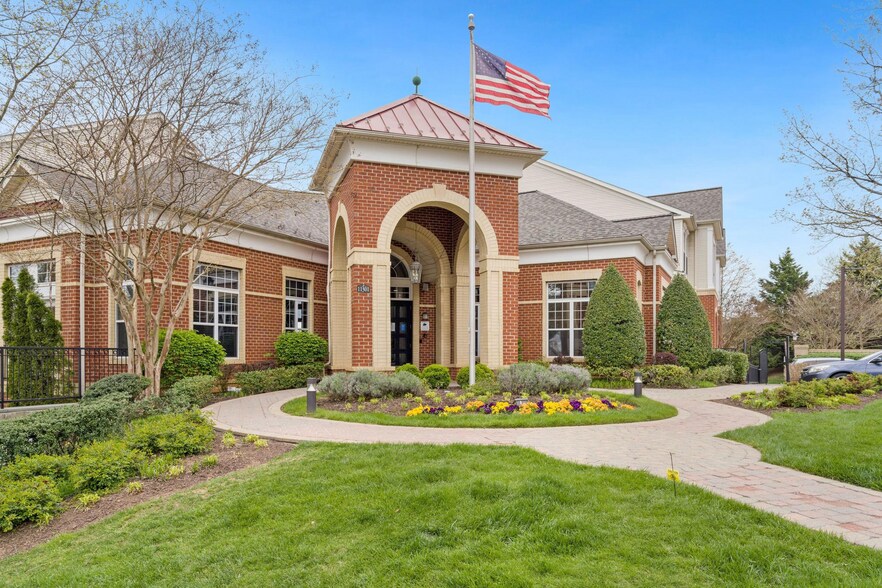 Building Photo - 11349 Aristotle Dr