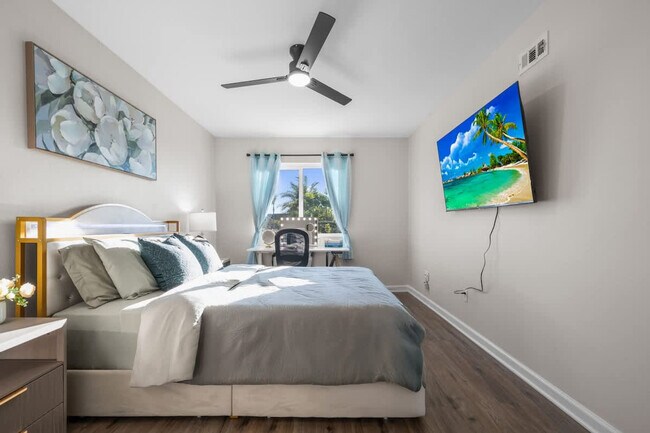 Building Photo - 13737 Via Tres Vistas