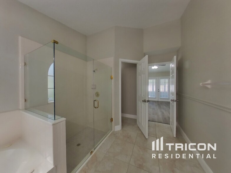 Building Photo - 12895 Downstream Cir