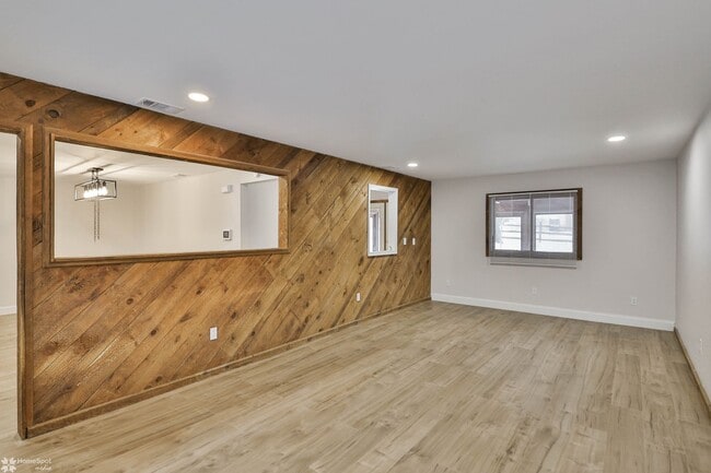 Building Photo - Charming Newly Renovated Ranch-Style Home for Rent in the Desirable East Penn School District