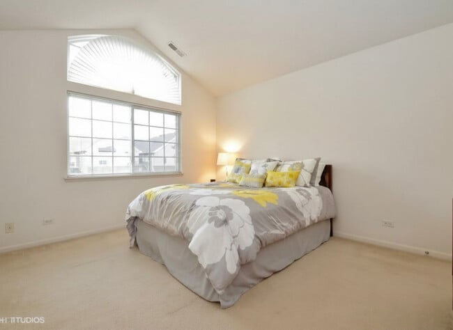 Building Photo - 376 Tower Dr