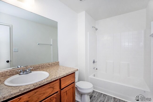 Building Photo - 7561 E 45th St