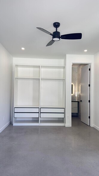 Building Photo - 1831 W Rosal Dr