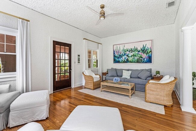 Building Photo - 217 Coconut Ave