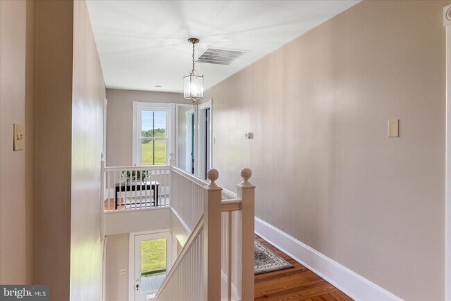 Building Photo - 5452 Middle Rd