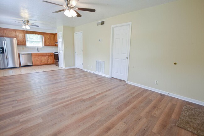 Building Photo - 509 Hietts Ln