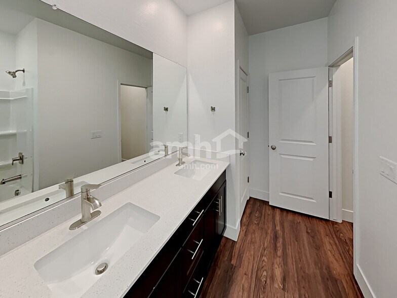 Building Photo - 21606 S 231st St