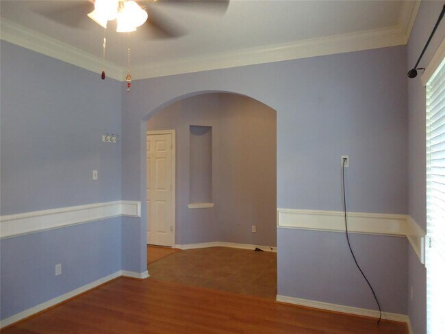 Building Photo - 5611 Eagle Sky Blvd