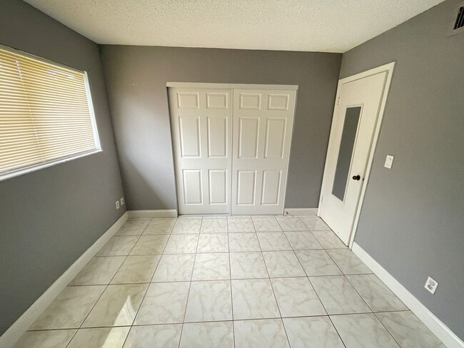 Building Photo - 3401 NW 44th St