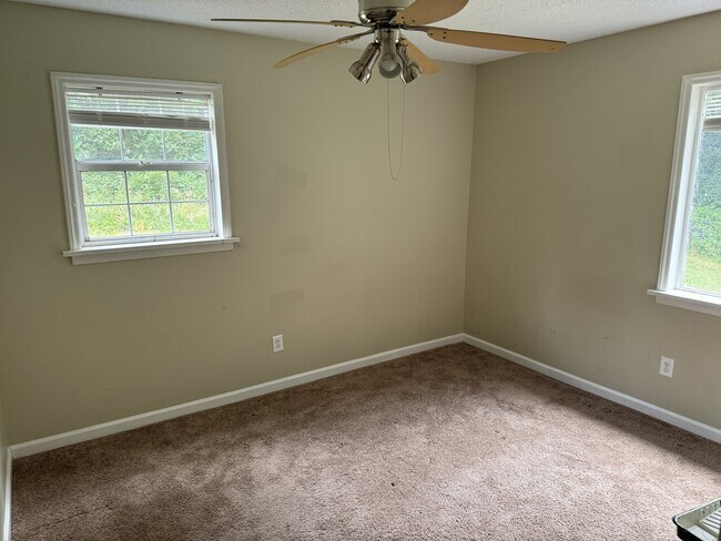 Building Photo - 1400 Caldwell Williams Rd