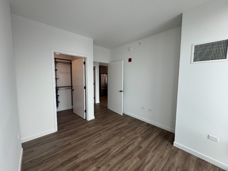 Building Photo - 144 N Aberdeen St