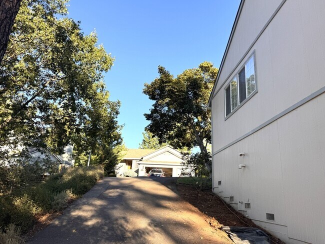 Building Photo - 146 Northridge Dr