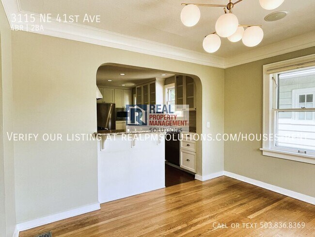 Building Photo - 3115 NE 41st Ave