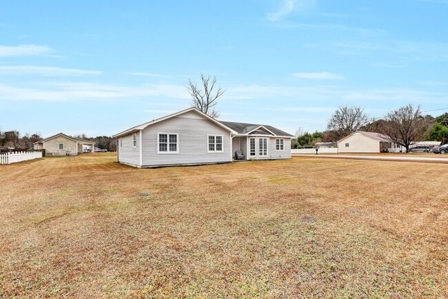 Building Photo - 1714 Old Folkstone Rd