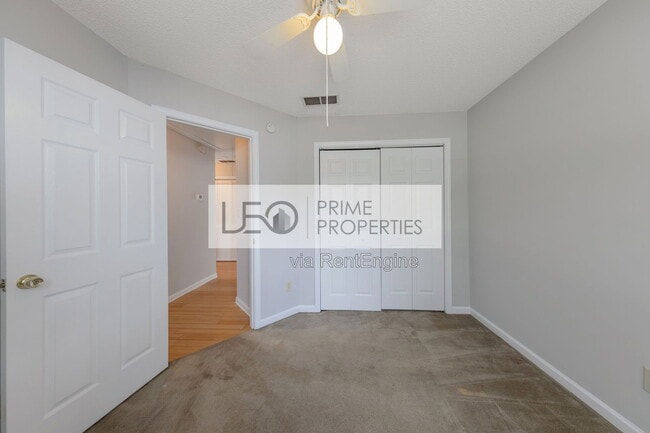 Building Photo - 1072 Victory Dr SW