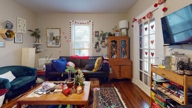 Building Photo - 4-8 Boylston St