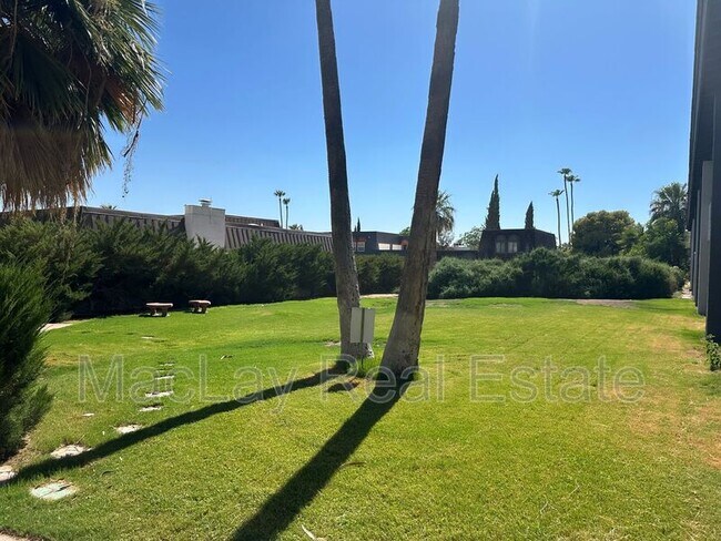 Building Photo - 7350 N Pima Rd