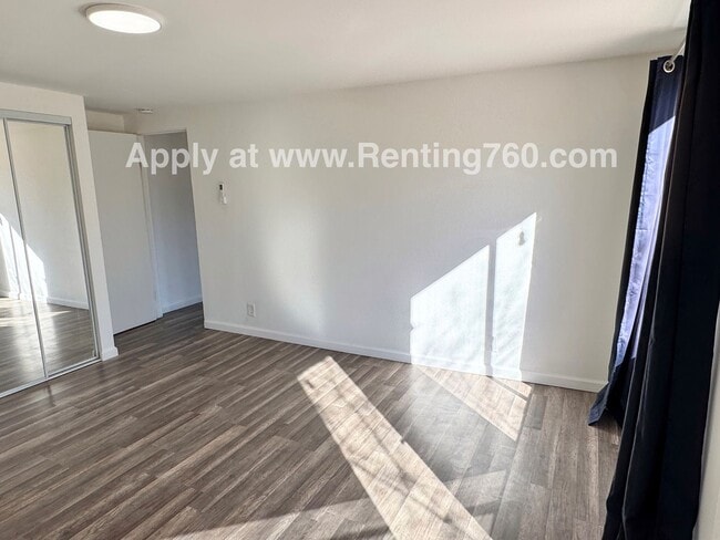 Building Photo - Updated 4 Bed 2 Bath Home!