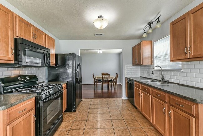 Building Photo - 12826 Kiev Hills Ln