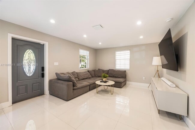 Building Photo - 3564 William Ave