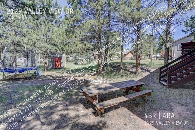 Building Photo - 2129 Valley View Dr