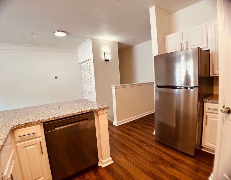 Kitchen Appliances - 1575 Ridenour Pkwy NW