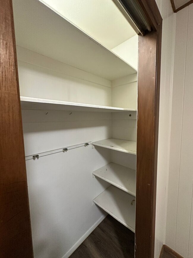 Building Photo - Beautiful Home on Mesa Circle!