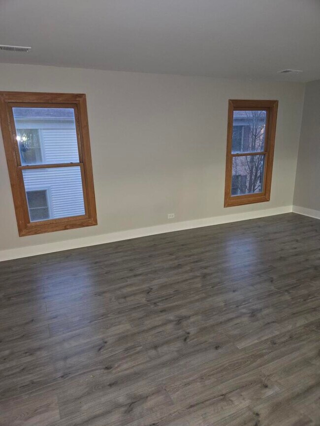 Building Photo - 1808 Fayette Walk